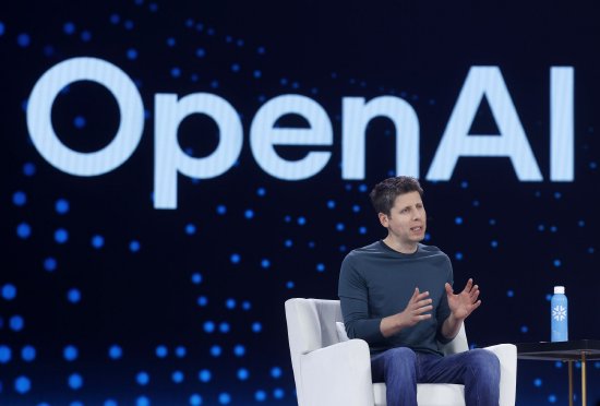 OpenAI筹划万亿级AI基建 Altman希望设计新型融资工