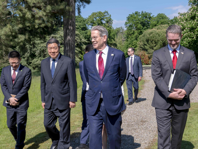 重磅议息会议前夕 贝森特再向美联储“开炮”: