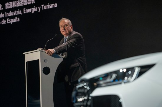 Stellantis与宁德时代在西班牙合建工厂