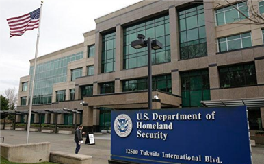 枪击事件引发拨款争议 美官员敦促国会为国土安