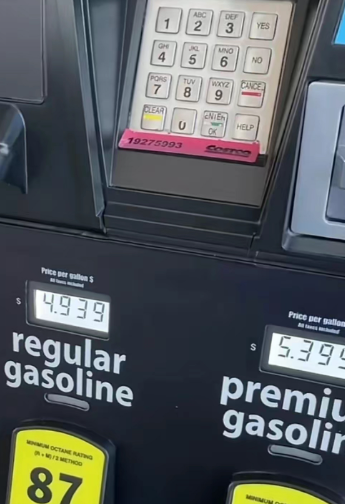 美国汽油零售价升破每加仑3.75美元，为2023年10月